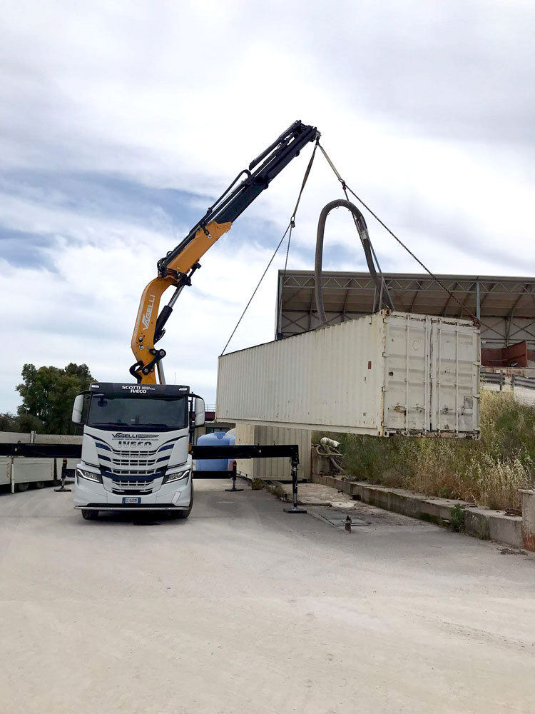 Noleggio Mezzi da Lavoro, Mezzi da Cantiere, Furgoni, Autocarri, Autogru - Vagelli srl